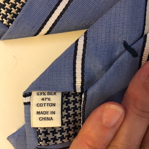 Jos A Bank 1905 blue striped silk tie NWT - Picture 3 of 3